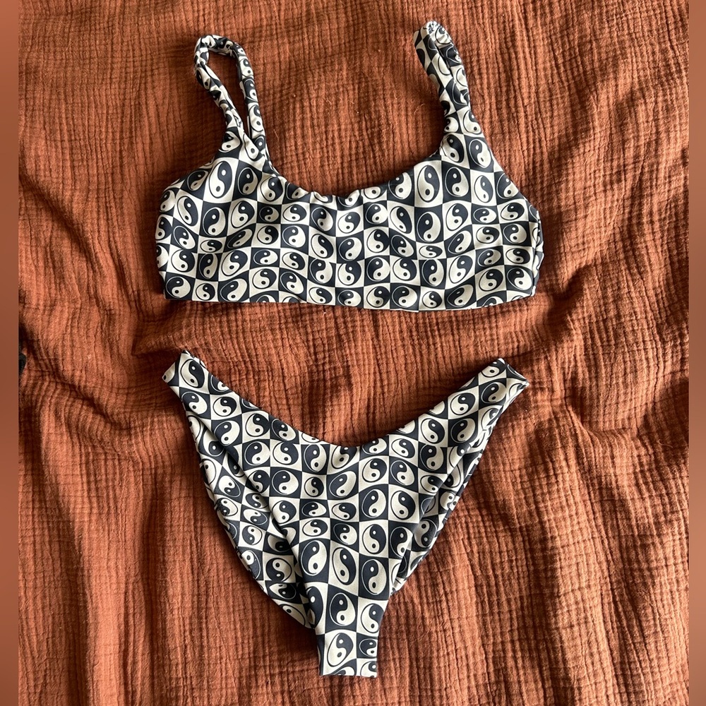 NWOT** SKATIE swim👙